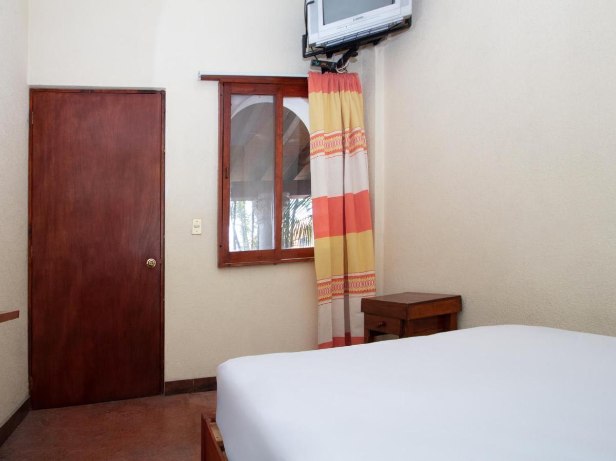 Oyo Posada Cocos Cuernavaca Exteriér fotografie